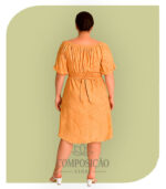 Conjunto Cropped e Saia Midi Assimétrica Plus Size (Cor Salmão/Estampado) - Imagem 2