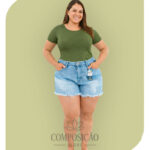 Shorts Jeans Barra Desfiada e Puídos - Azul Claro Verão