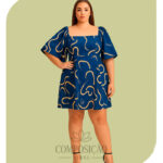 Vestido Curto Estampado Plus Size - Vibes Modernas (Cor Azul Marinho)